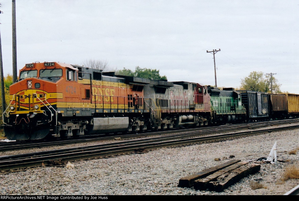 BNSF 4724 West